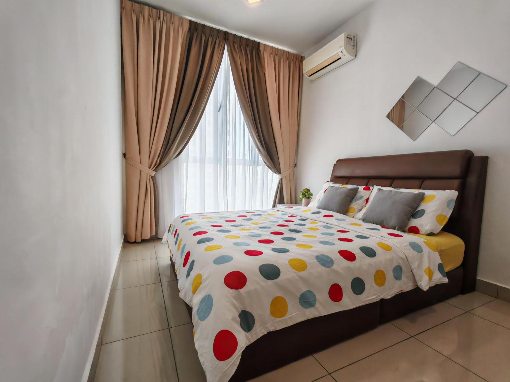 Apartment Near Mmhe - 3 Bedrooms Meridin Bayvue Pasir Gudang *