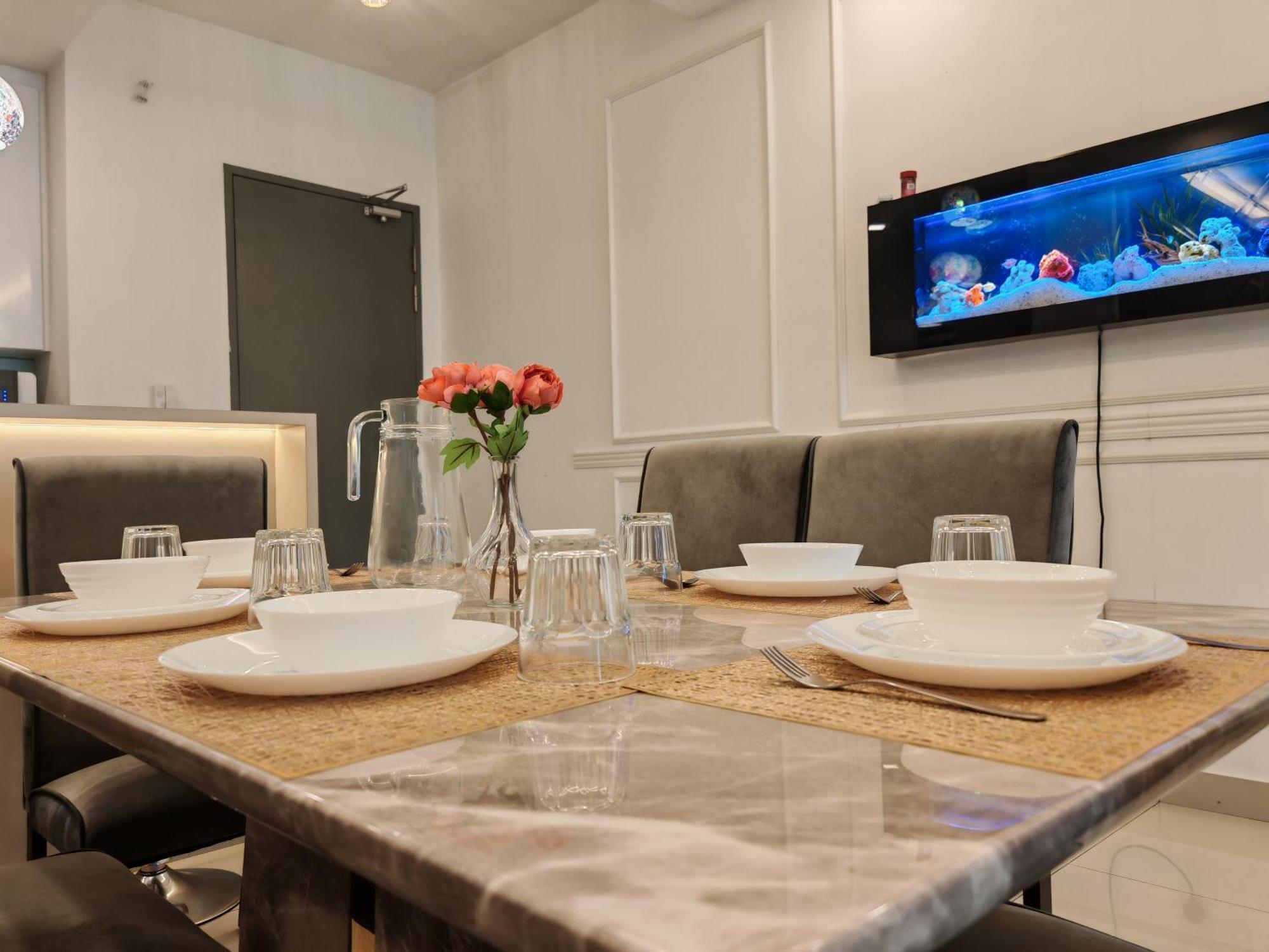 Near Mmhe - 3 Bedrooms Meridin Bayvue Pasir Gudang Apartment Masai