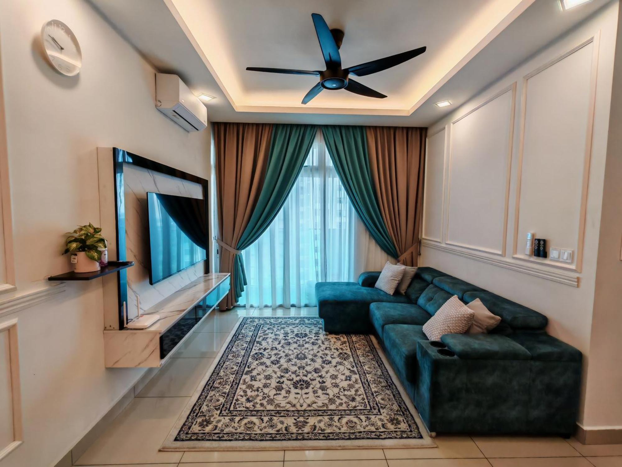 Near Mmhe - 3 Bedrooms Meridin Bayvue Pasir Gudang Apartment Masai